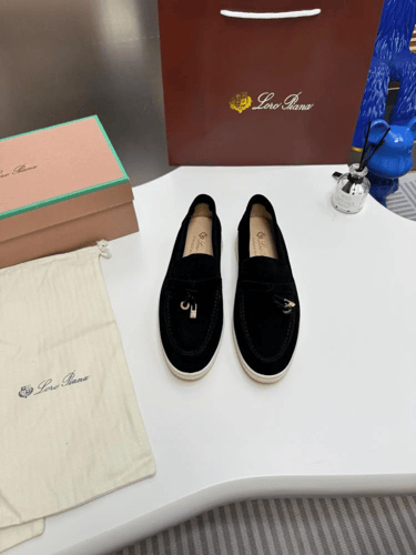 شوز لورو بيانا