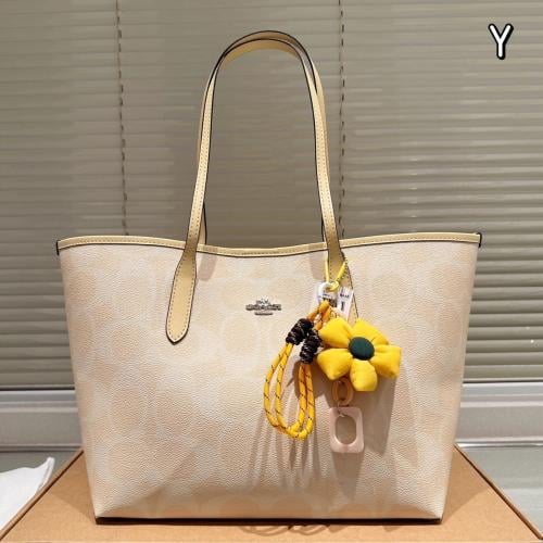coach ( كوتش اصفر )