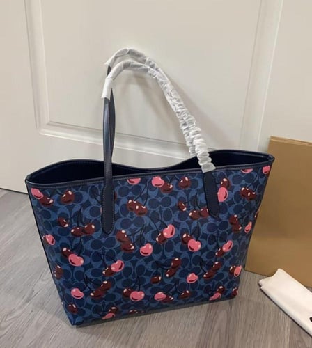 coach ( كوتش تشيري كحلي )