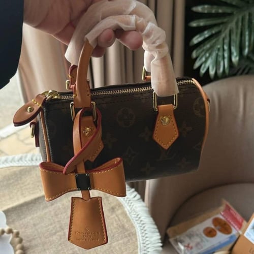 طقم LV لويس فيتون حقيبة + شوز مع الملحقات