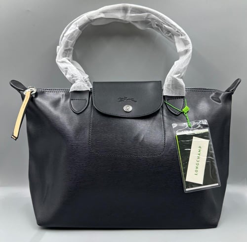 لونق تشامب جلد ( اسود )