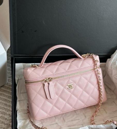 شنطة شانيل فانتي ( ماستر ) بيبي بينك CHANEL Vanity