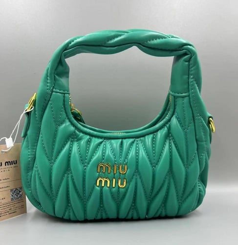 ( اخضر ) miu miu