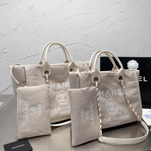 توت باق شانيل ابيض بيج CHANEL
