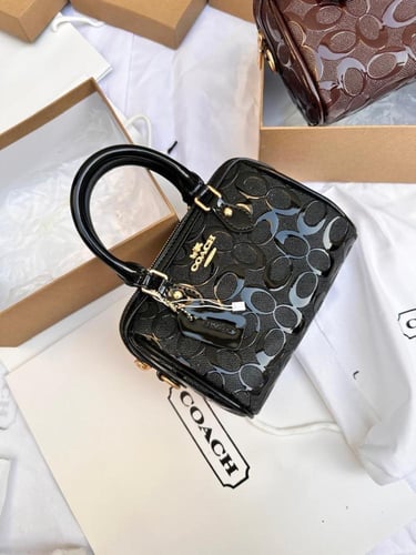 (شنطة كوتش روان ) مع الملحقات