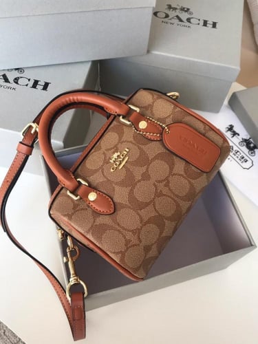 (شنطة كوتش روان ) مع الملحقات