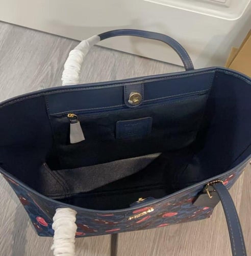 coach ( كوتش تشيري كحلي )