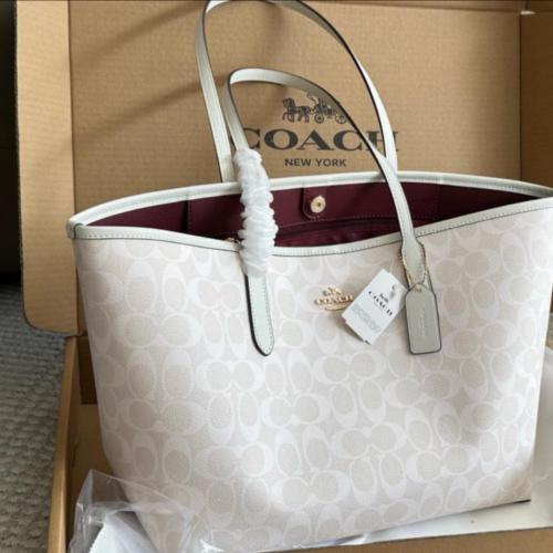 ( كوتش ابيض برغندي ) Coach bag