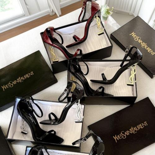 كعب YSL سان لوران ( مع الملحقات )