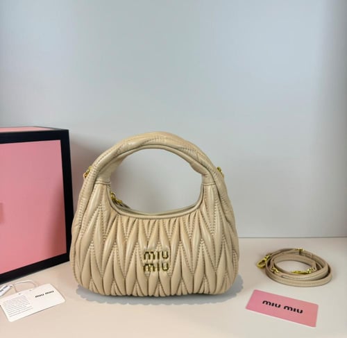 ( بيج ) Miu Miu - Beige