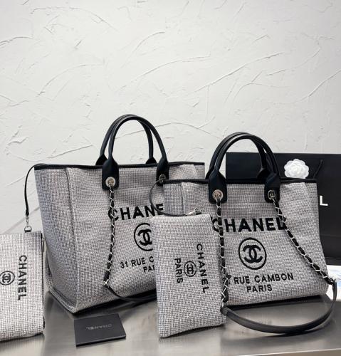 توت باق شانيل رمادي CHANEL