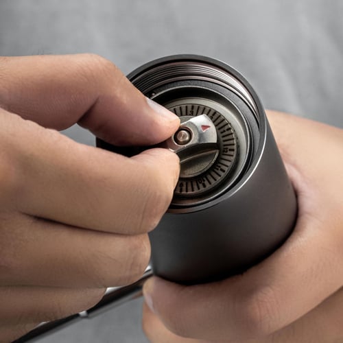 طاحونة يدوية احترافية اللون رمادي