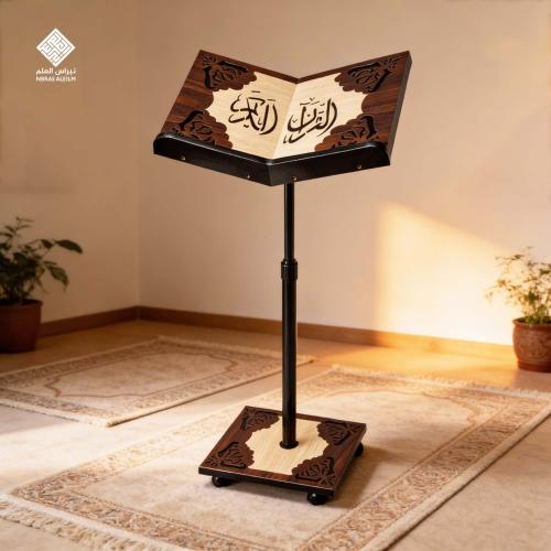 ستاند خشبي فاخر مزخرف بني - ارتفاع قابل للتعديل حت...