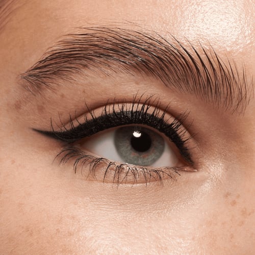 قلم كحل تحديد العين كاجال من ايسنس - 01 black