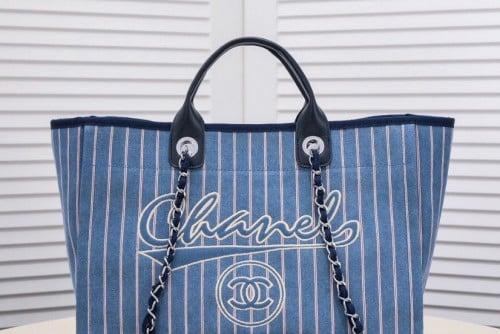 Chanel tote