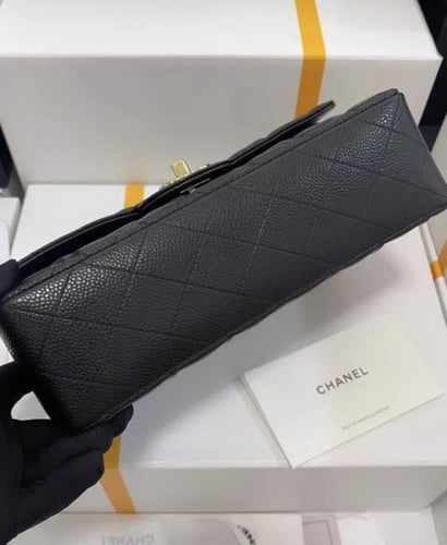 Chanel 23cm in caviar leather gold hardware