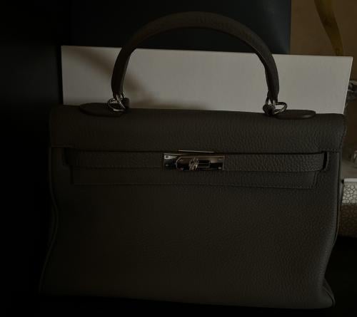 Kelly 32 cm gris تسليم فوري للرياض