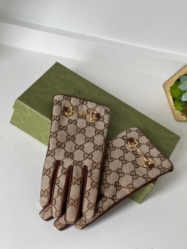 Gucci leather gloves