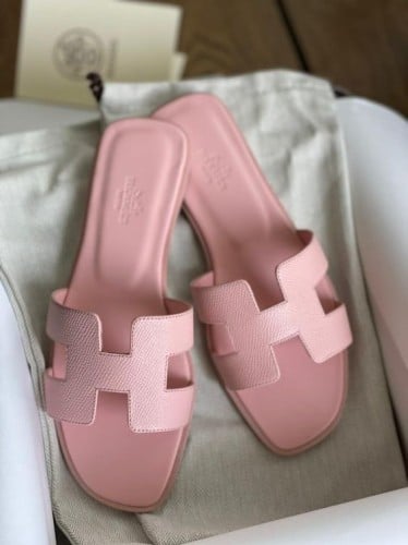 Hermes oran sandals light pink