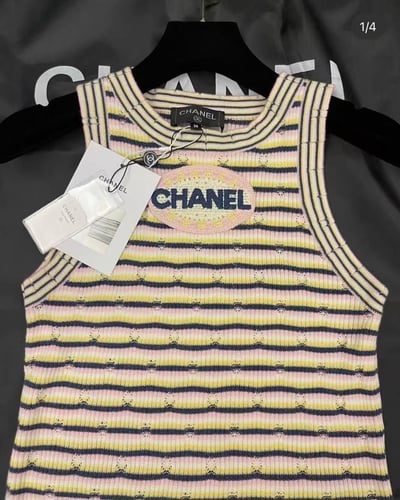Chanel vintage tank top تسليم فوري size m