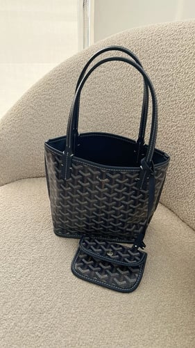 Goyard blue mini anjou تسليم فوري