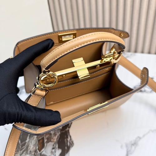 Fendi peakaboo 20 cm