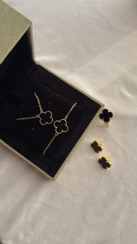 Black set