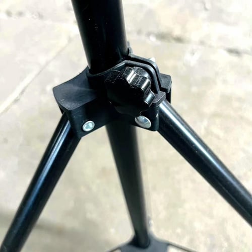 شاشة عرض بروجكتر محمولة مع حامل – مقاس 84 بوصة