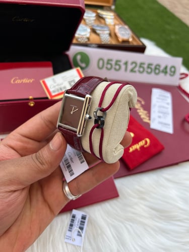 ساعة كارتير نسائي معا اسواره مجانيهCartier