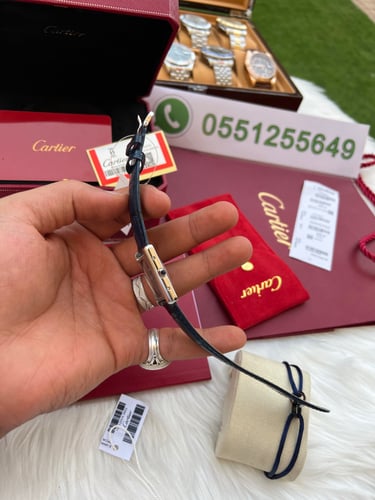ساعة كارتير نسائي معا اسواره مجانيهCartier