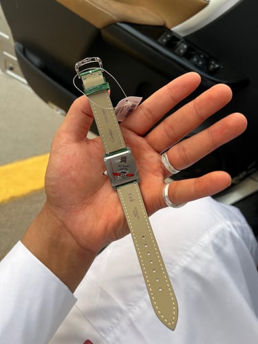 ساعة كارتير-Cartier