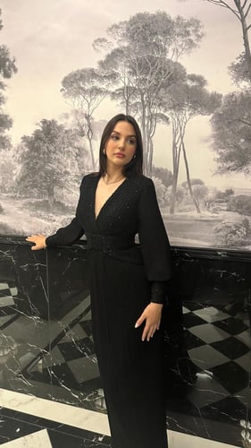 فستان بعدة ألوان تسليم فوري