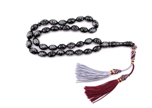 سبحة المرجان الأسود ( اليسر) المطعمة بالفضة النقية...