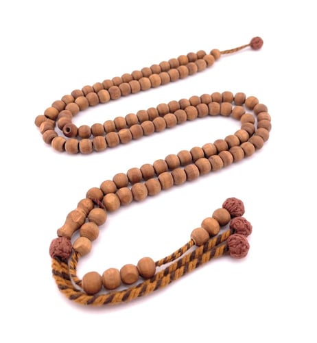 سبحة خشب الصندل (Sandalwood)