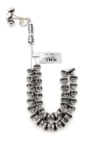 سبحة الفضة المرصعة بحجر الزركون الاسود