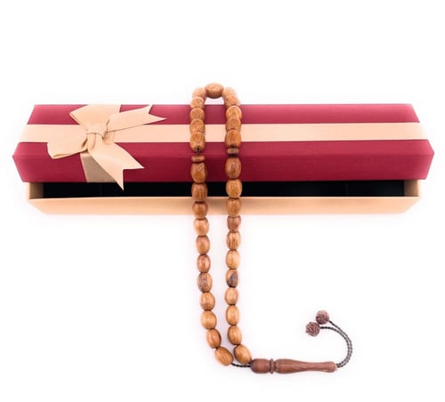 مسبحة خشب العود الطبيعي (Oud wood)