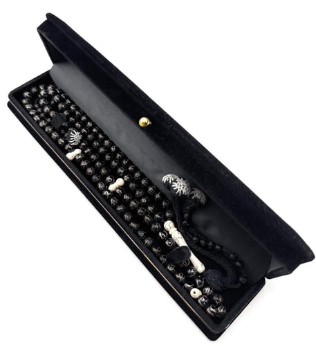 سبحة المرجان الاسود (اليسر) المطعمة بالعاج والفضة...