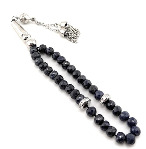 سبحة حجر الياقوت الأزرق او (الزفير) المرصعة بالفضة