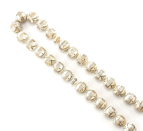 مسبحة مصنوعة من العاج الأصلي المطعم بالفضة النقية