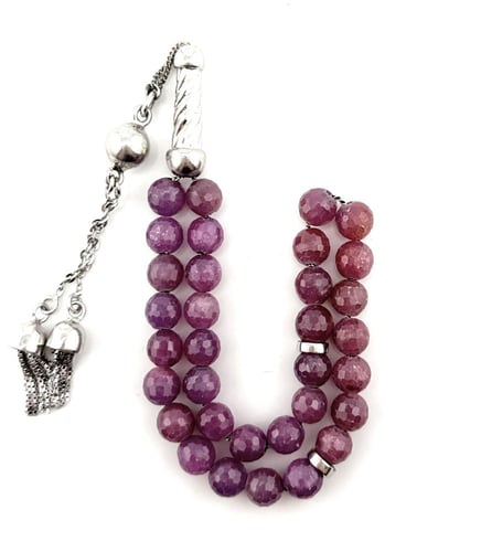 سبحة حجر الياقوت الأحمر