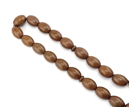 سبحة مسك الغزال(بني فاتح ممزوج بدرجات العسلي)