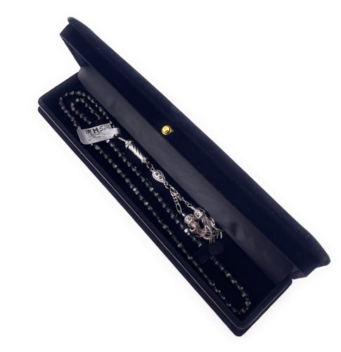 سبحة حجر الزركون الأسود