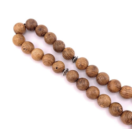 سبحة خشب العود الفيتنامي