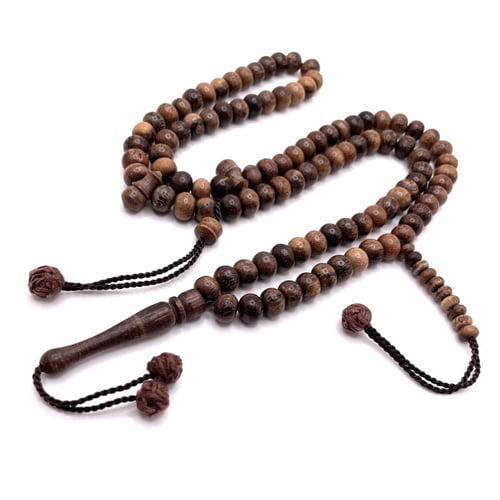 سبحة خشب العود