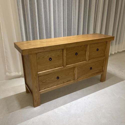 طاولة ب 5 ادراج لعدة استخدامات