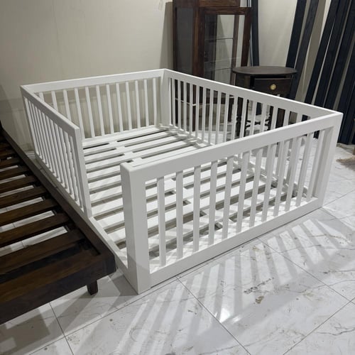 سرير اطفال