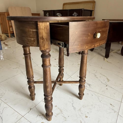 طاوله جانبية