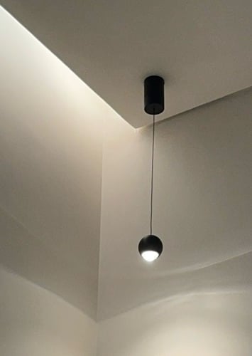 إنارة معلقة بطول ٢ متر متحركة