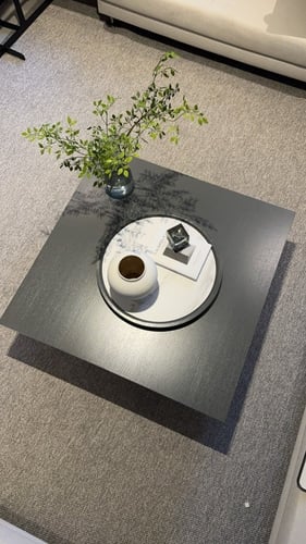 طاولة خشب رمادي