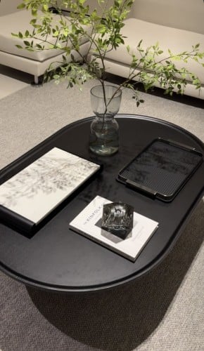 طاولة خشبية اسود